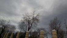 Апрель начинается с непогоды: синоптики предупредили саратовцев о грозе и шквале