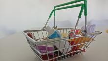 Продуктовая корзина в Саратовской области подешевела, но услуги бьют по карману
