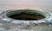 Больше половины канализационных люков в Саратове оказались опасными