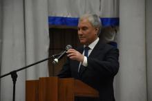 Володин призвал отказаться от подушевого финансирования школ и детсадов в Саратовской области