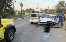 Утренняя авария в Вольске закончилась госпитализацией двух человек