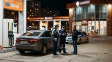 В Саратове пьяный мужчина отказался уходить с АЗС и получил 7 суток ареста